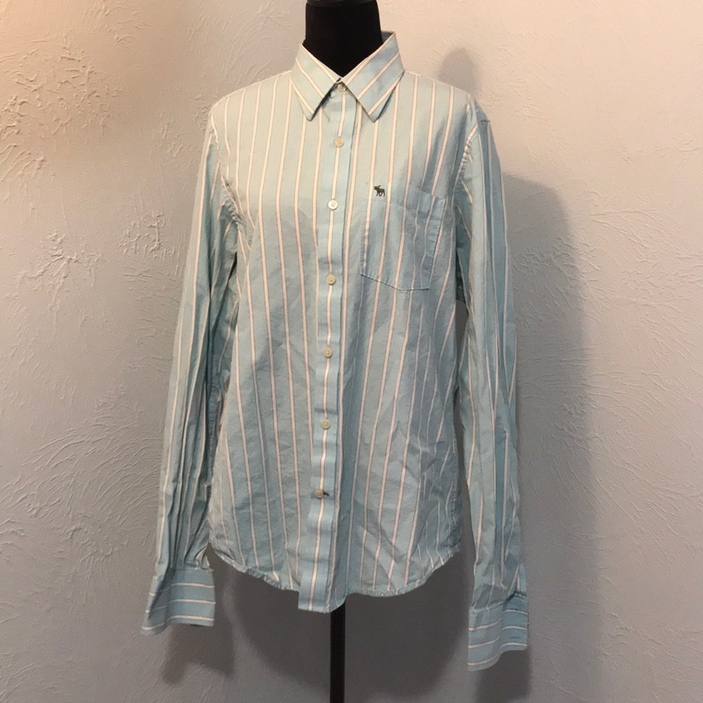 Abercrombie & Fitch men’s muscle buttonup